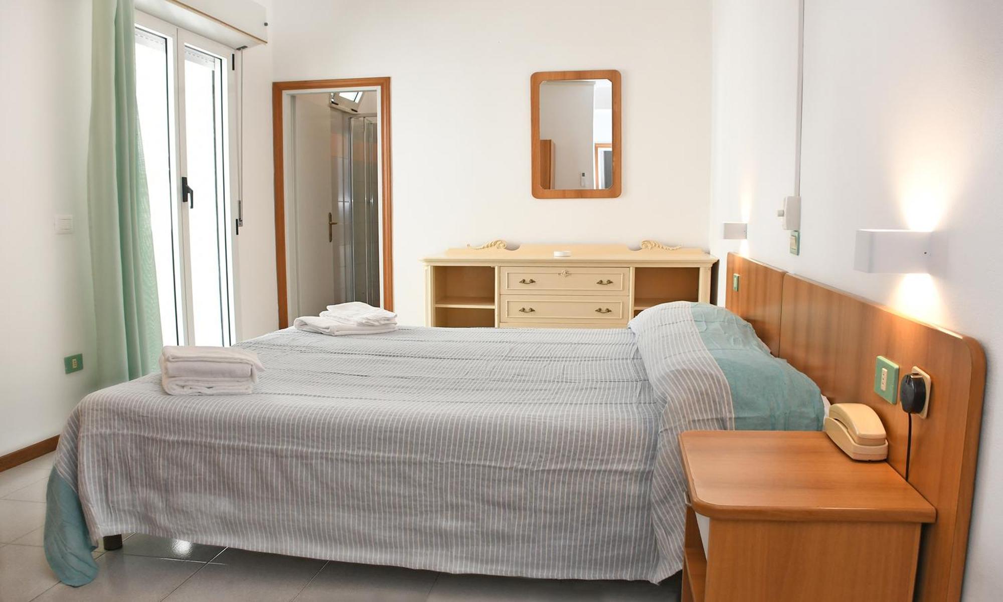 Hotel Exclusive In Pieno Centro - Nuova Gestione 2025 Ричоне Екстериор снимка
