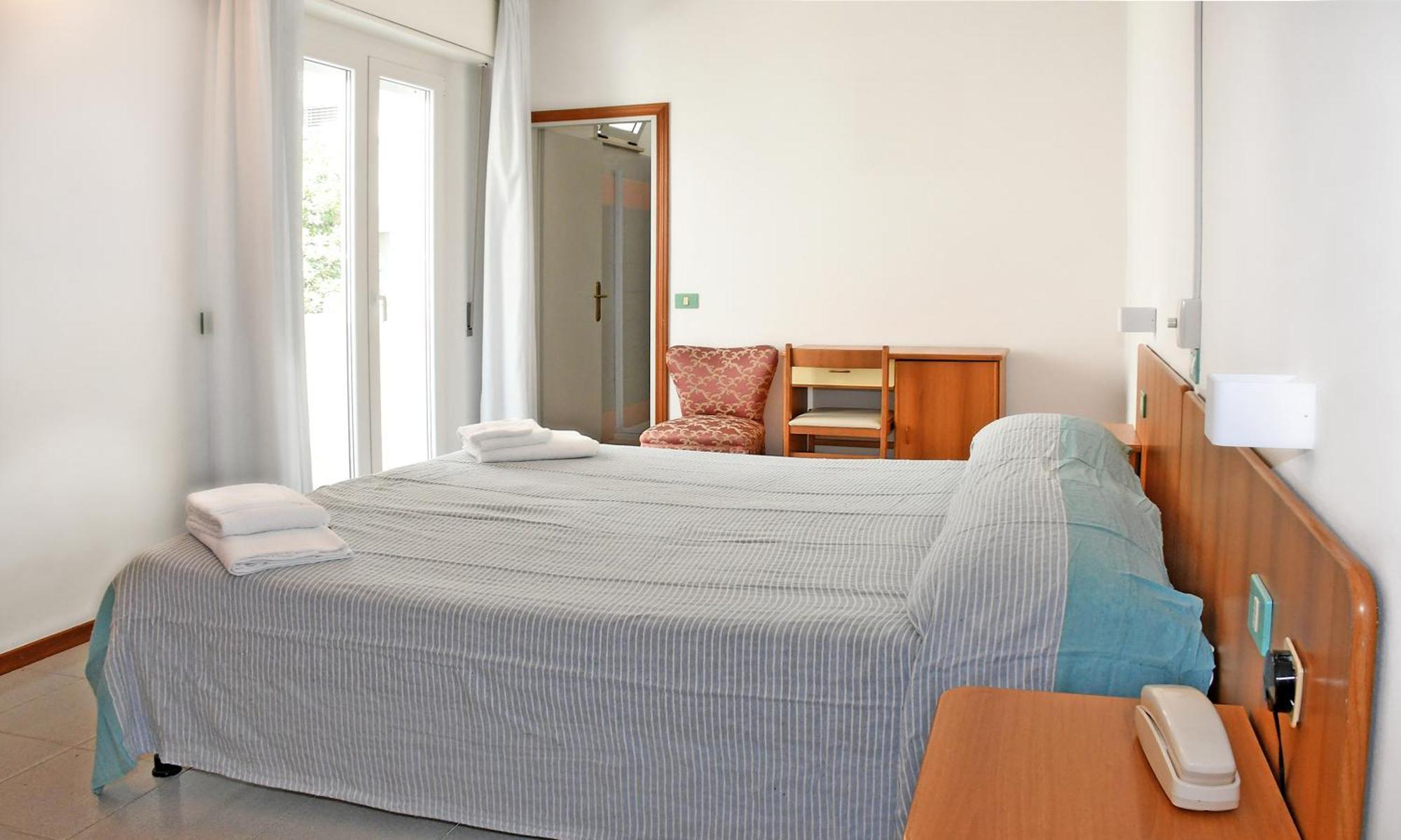 Hotel Exclusive In Pieno Centro - Nuova Gestione 2025 Ричоне Екстериор снимка